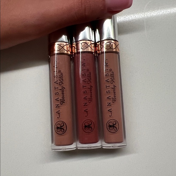 Three Anastasia liquid lipsticks - Picture 4 of 4